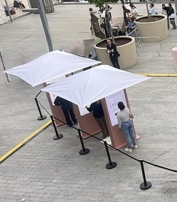 Le parasol français x Fenty Beauty Le parasol français x Fenty Beauty