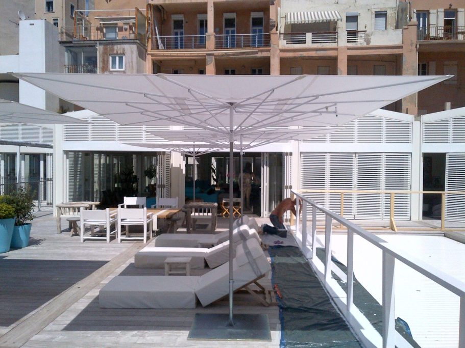 parasol les bains de mer chaud parasol de terrasse plat