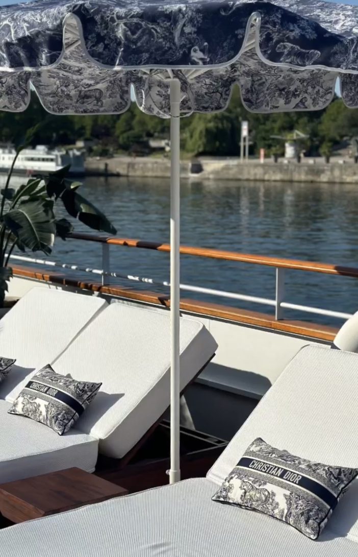 Le parasol français x Dior Le parasol français x Dior